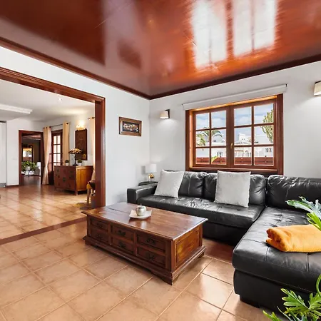 Casa Arima Willa *