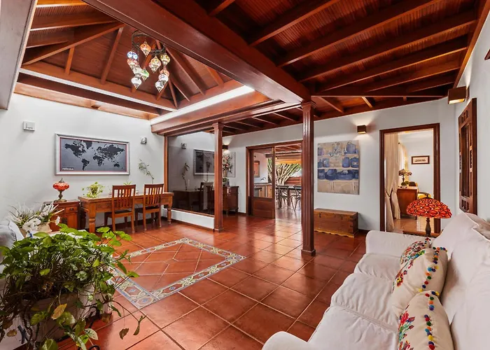 Casa Arima * بلايا بلانكا