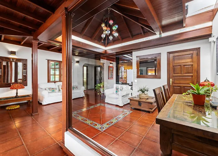 Casa Arima بلايا بلانكا